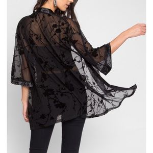 Black floral sheer 3/4 sleeve kimono top